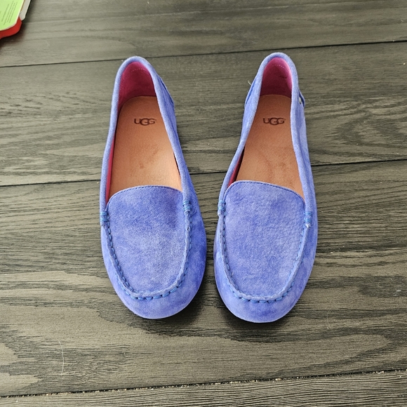 UGG Milana Loafer - Picture 2 of 6